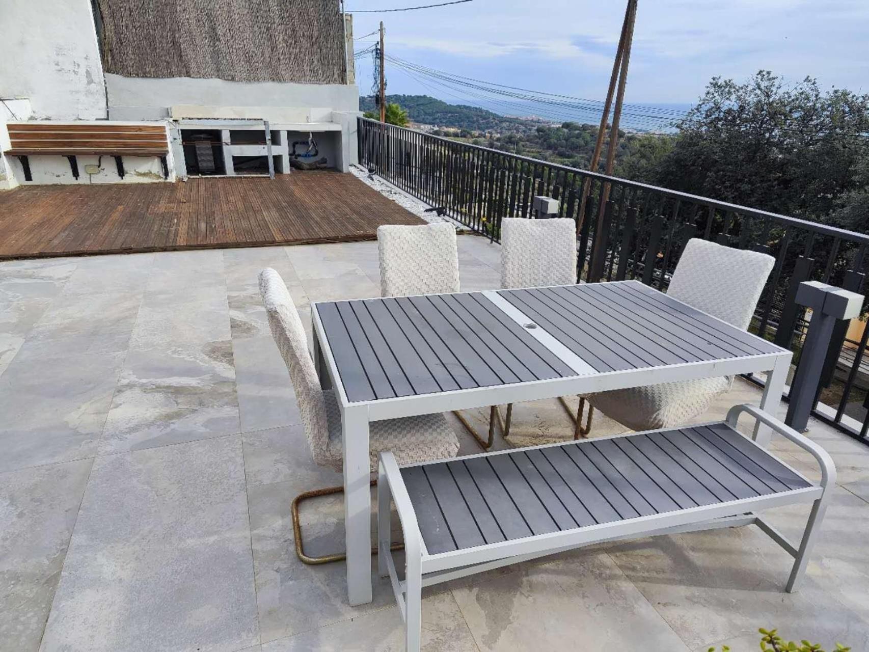 A+View Private Terrace Private Pool Family Fun Villa Badalona Ngoại thất bức ảnh